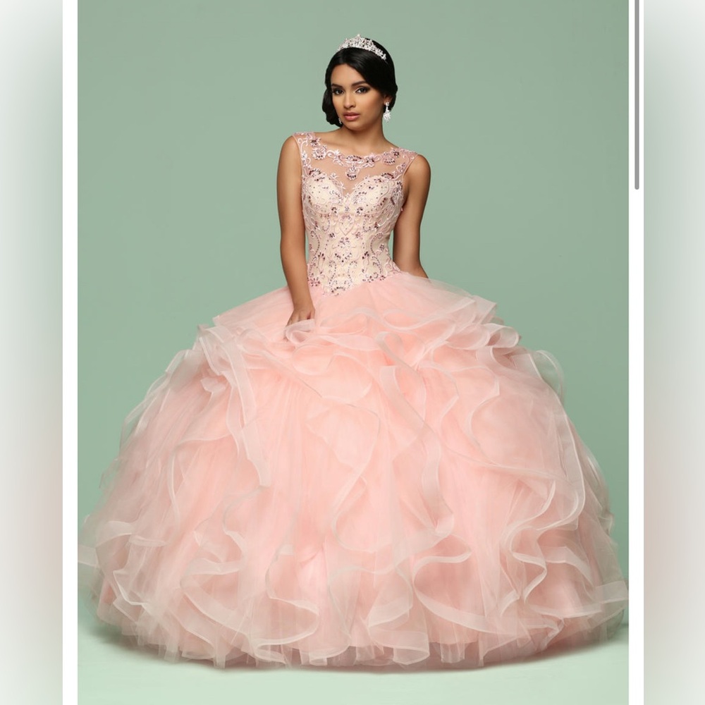 Qbydavinci rose pink Quinceañera Dress